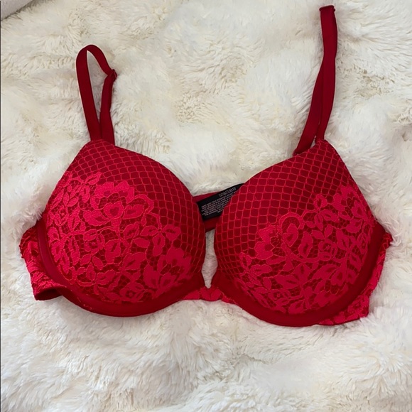 Victoria's Secret Other - Victoria Secrets, very sexy push-up bra 34B